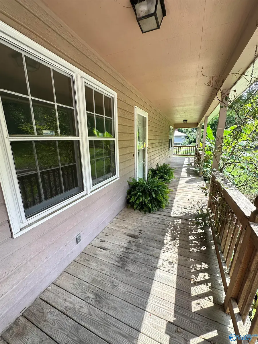 529 Turner Lane, Gadsden, AL 35904 - #3
