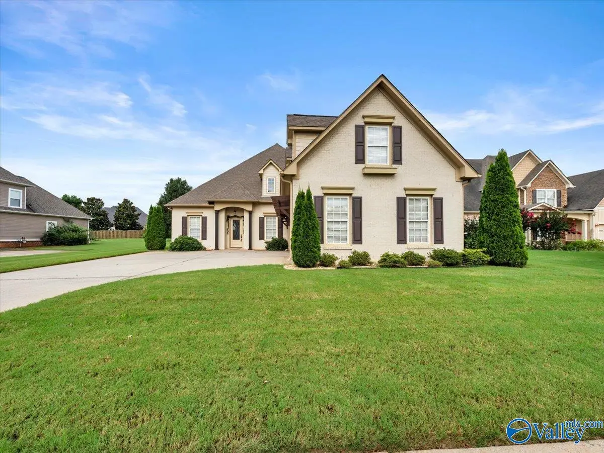 8 Crimson Cloud Blvd Sw, Huntsville, AL 35824 - #1