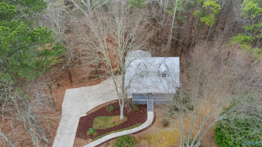 5615 Cherrywood Drive, Guntersville, AL 35976 - #2