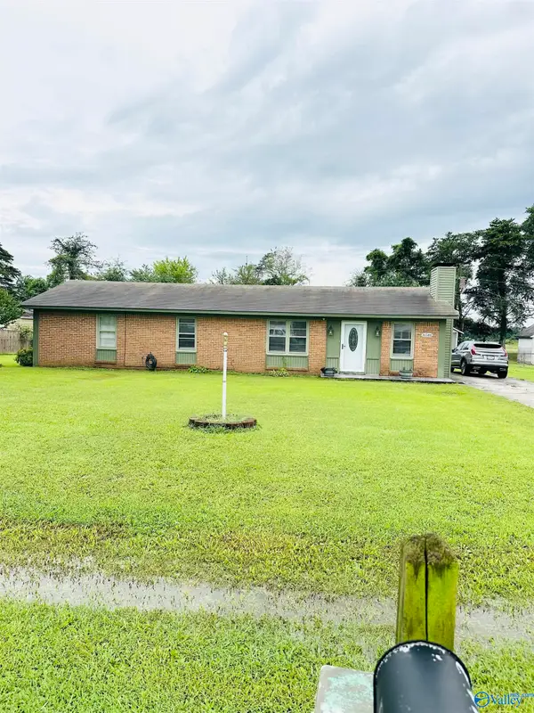 16544 Becky Street, Athens, AL 35611