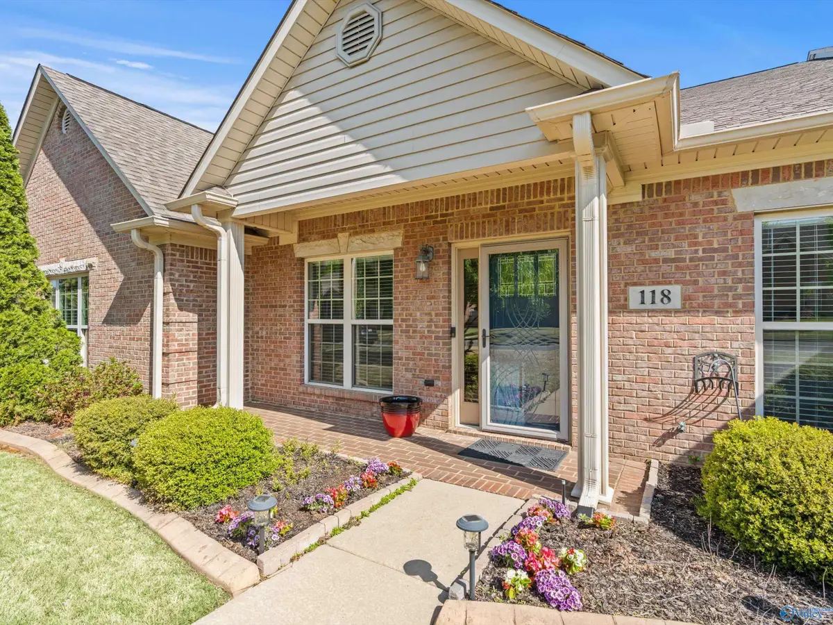 118 Jackson Way, Decatur, AL 35603 - #1
