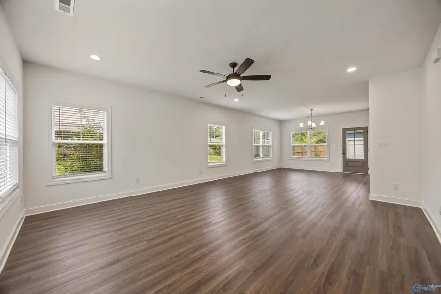 207 Grove Avenue Nw, Huntsville, AL 35801 - #2