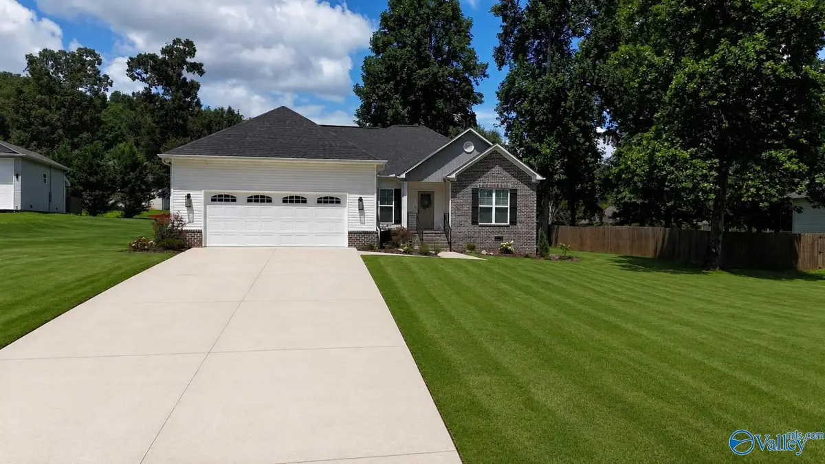 10 Deer Run Road, Guntersville, AL 35976 - #1