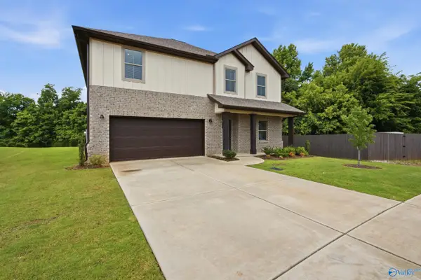 14593 Mountain Stream Drive, Athens, AL 35756