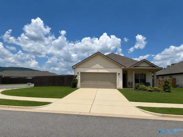 6018 Margie Collins Drive, Owens Cross Roads, AL 35763