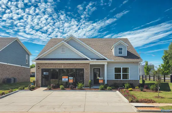 211 Red Clay Court, Harvest, AL 35749