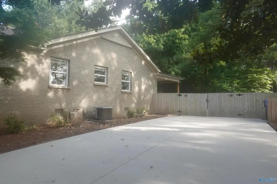 901 East Pryor Street, Athens, AL 35611 - #2