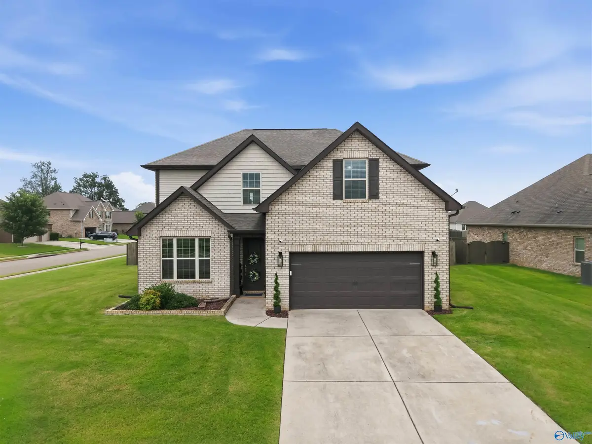 121 Colony Cove Drive, Meridianville, AL 35759 - #1