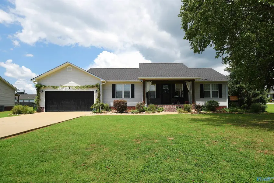 191 Richard Avenue, Scottsboro, AL 35769 - #3