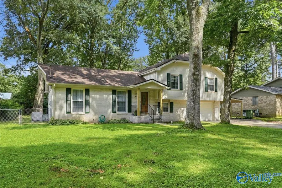 512 Greendale Drive Nw, Huntsville, AL 35806 - #3
