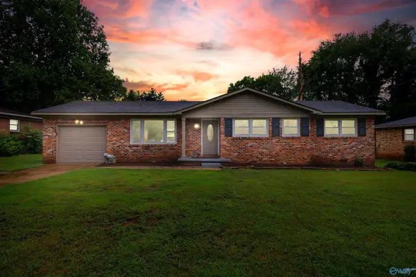 3304 Barton Avenue Nw, Huntsville, AL 35810