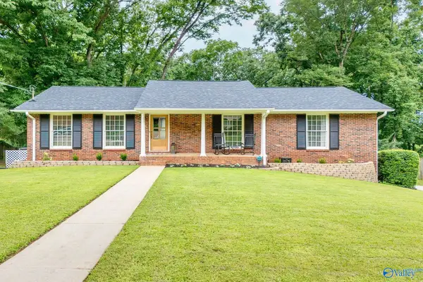8512 Hickory Hill Lane Se, Huntsville, AL 35802