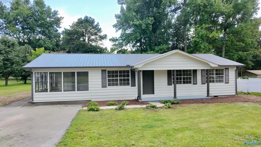 108 Pike Avenue, Boaz, AL 35957 - #2