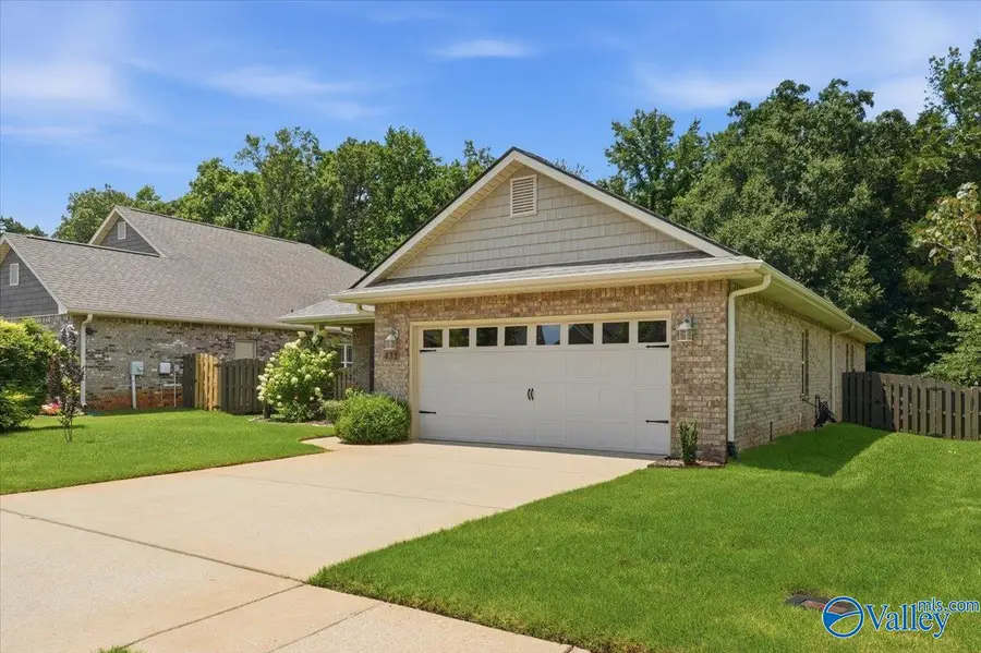 431 East Mossyleaf Drive Sw, Huntsville, AL 35824 - #3