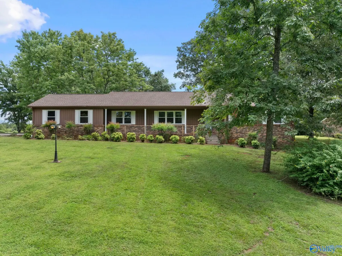 450 Ramblewood Drive, Rogersville, AL 35652 - #1