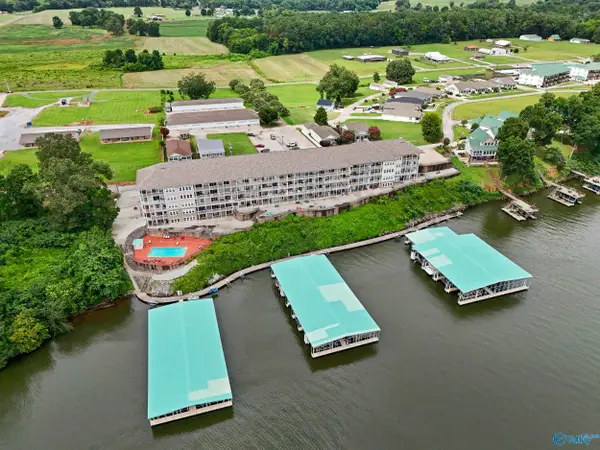 5590 Bay Village Drive #1B, Athens, AL 35611