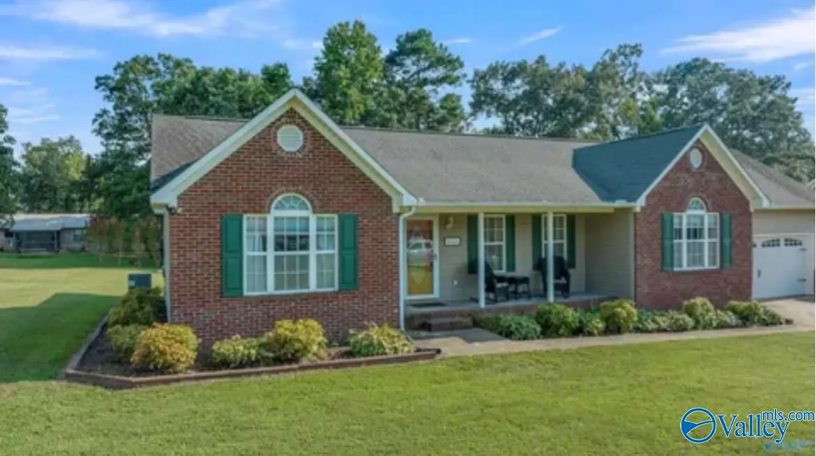305 Sand Mountain Drive, Rainsville, AL 35986 - #1