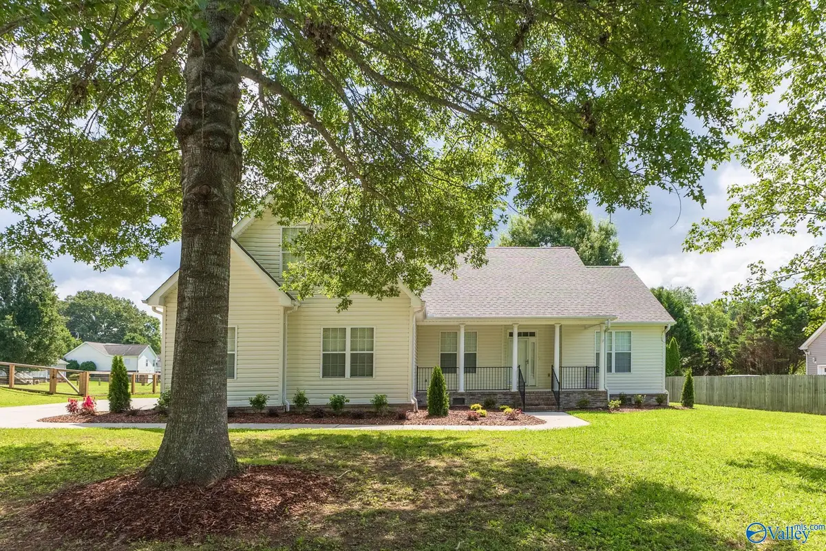 2526 Dug Hill Road, Brownsboro, AL 35741 - #1