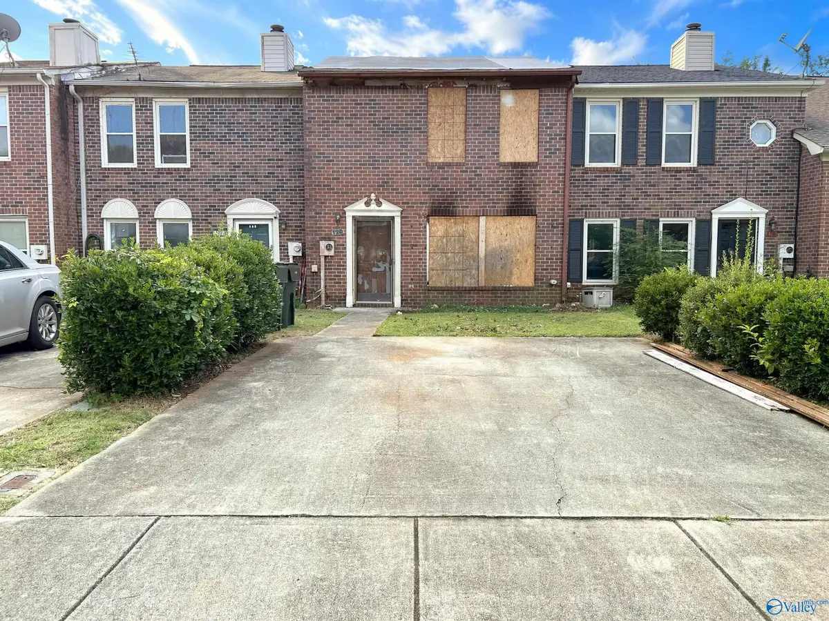 120 Cresent Circle, Madison, AL 35758 - #1