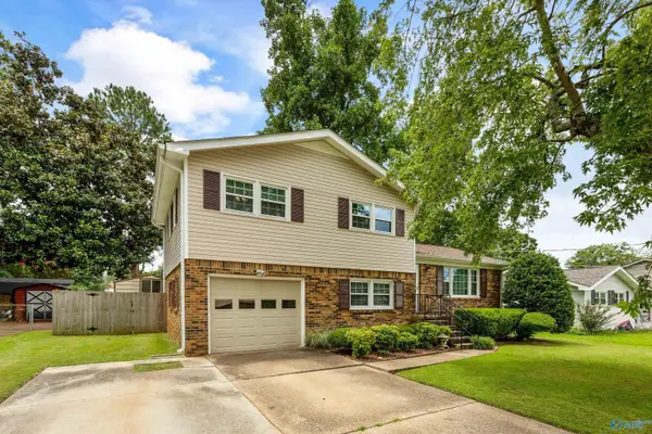 11306 Chicamauga Trail, Huntsville, AL 35803