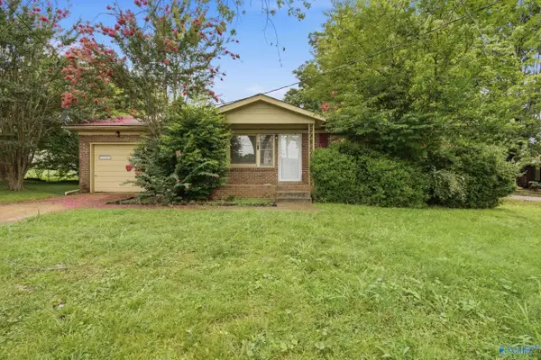 4502 Raton Blvd Nw, Huntsville, AL 35810