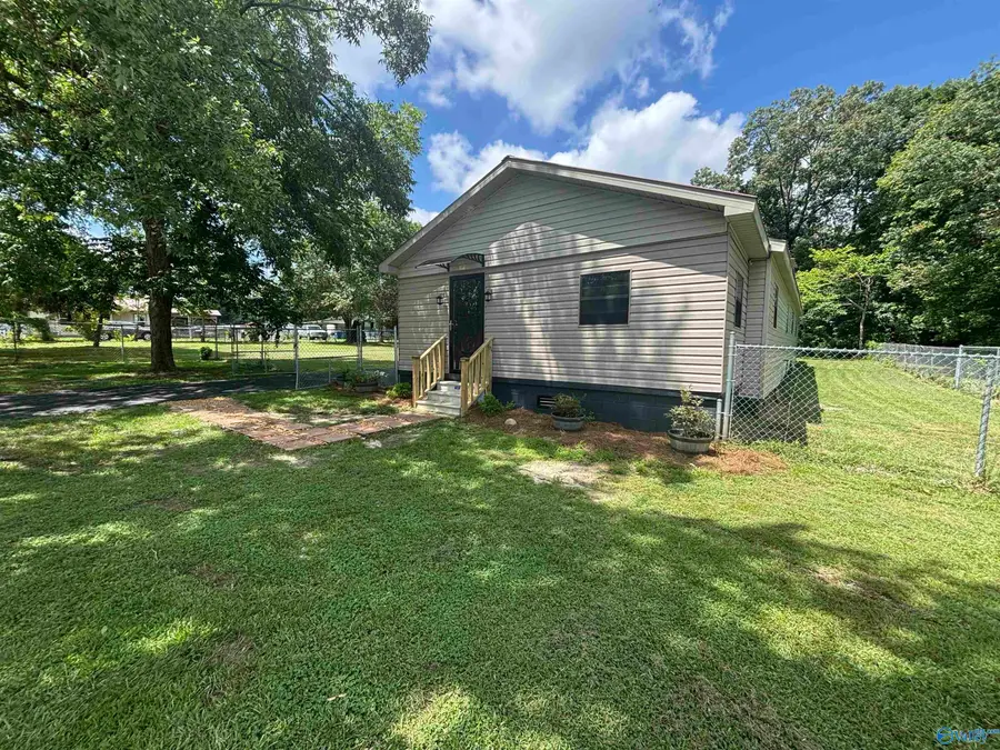 610 Dewey Avenue Sw, Attalla, AL 35954 - #3