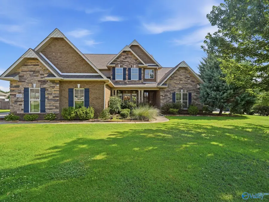 4323 Flint Drive Se, Owens Cross Roads, AL 35763 - #3