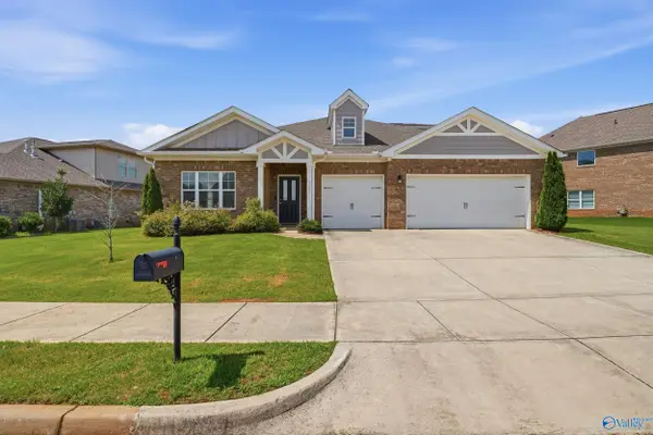 7702 Timber Grove Lane, Huntsville, AL 35806