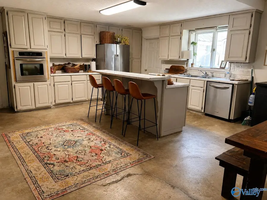 109 Rockledge Circle, Attalla, AL 35954 - #3
