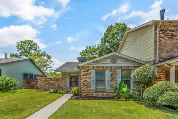 335 Chateau Drive Sw, Huntsville, AL 35801