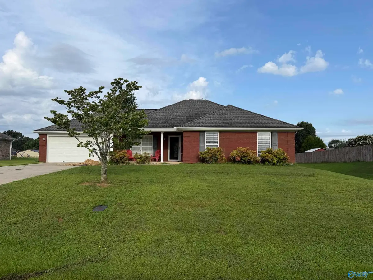 18407 Foxford Lane, Athens, AL 35613 - #1