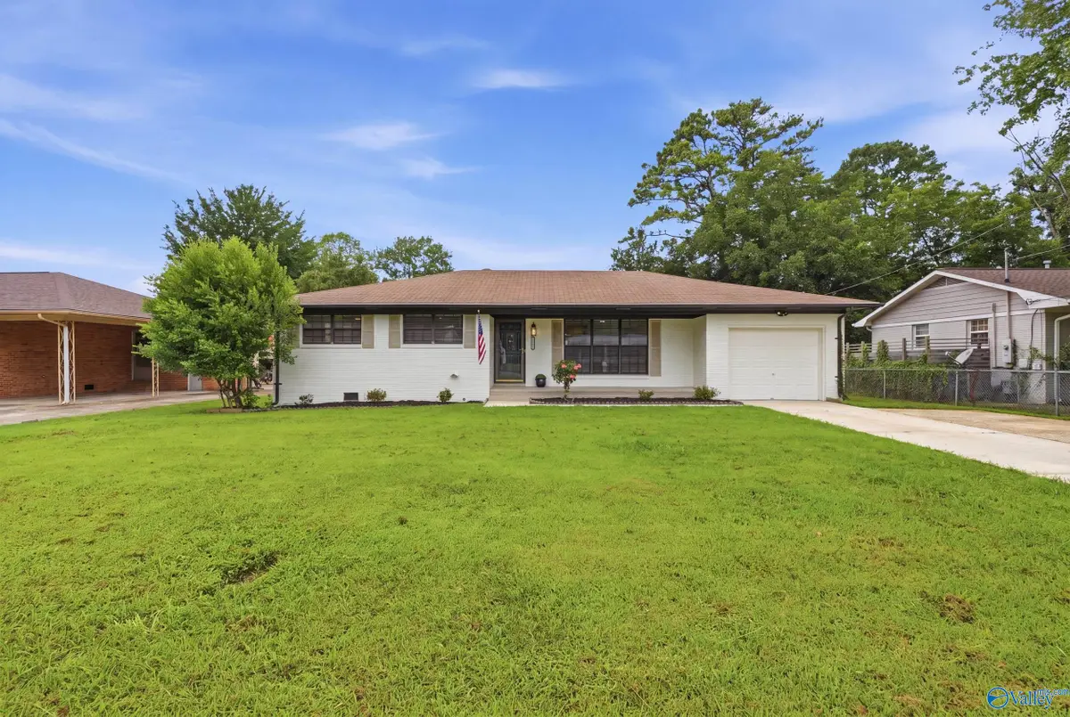 2107 Giles Drive, Huntsville, AL 35811 - #1