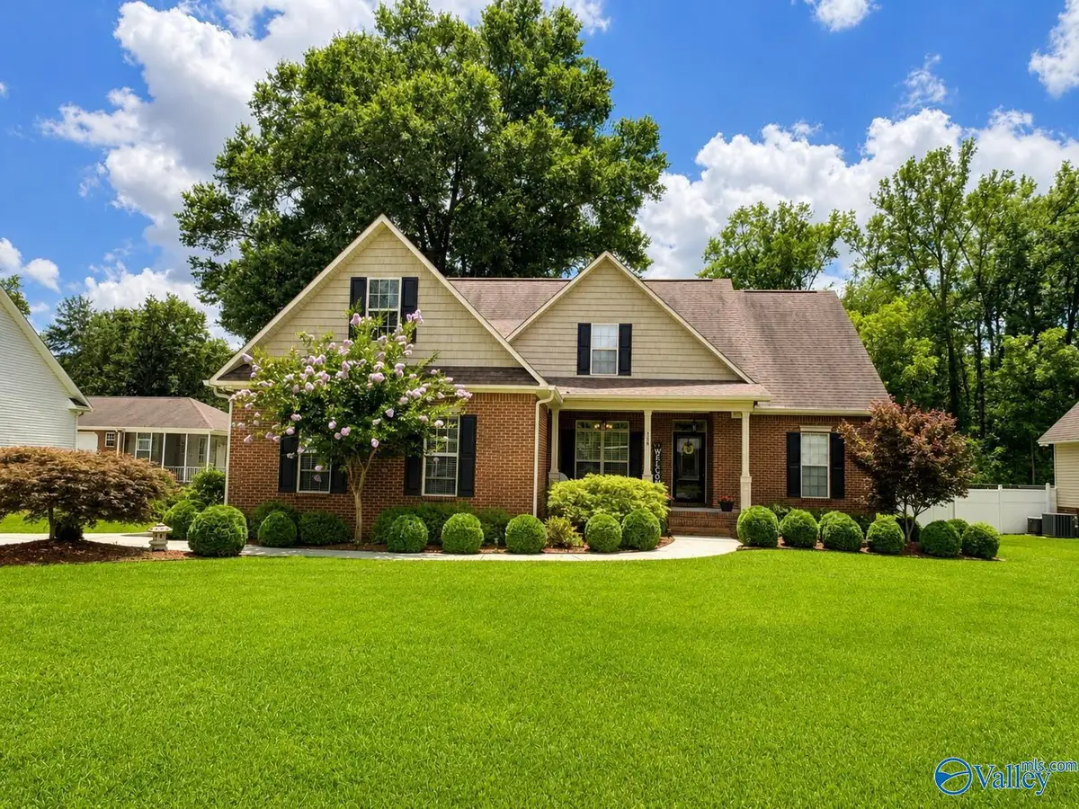 300 Teal Street, Albertville, AL 35950 - #1