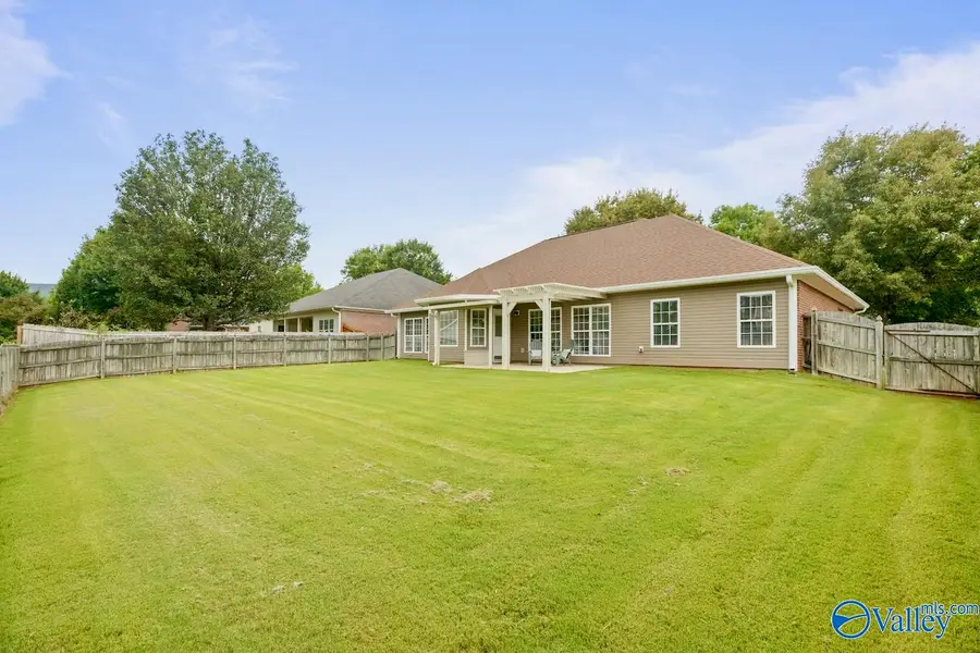 705 Wade Road, Owens Cross Roads, AL 35763 - #2