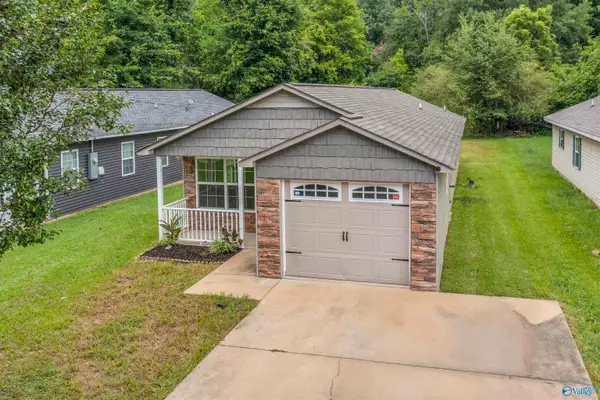 309 Meadows Drive, Rainbow City, AL 35906