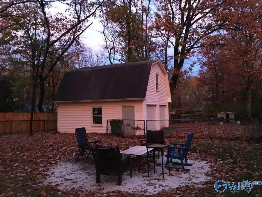 3515 Hutchens Avenue Se, Huntsville, AL 35801 - #3