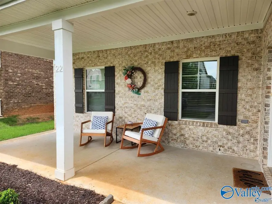 22 Desert Oak Court Sw, Huntsville, AL 35824 - #2