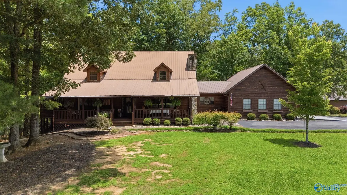 553 1/2 Old Six Mile Road, Somerville, AL 35670 - #1