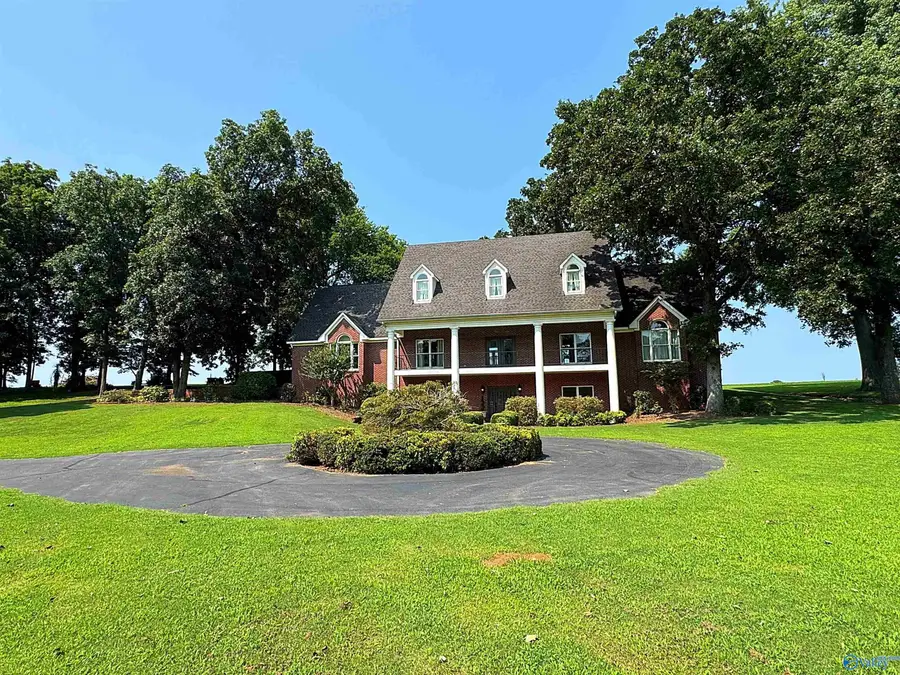 6425 6th Street, Leighton, AL 35646 - #2