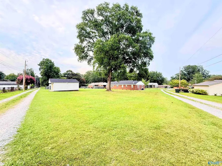 1723 Dianne Street Sw, Decatur, AL 35601 - #2