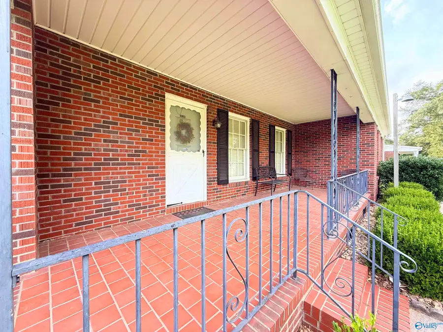 1723 Dianne Street Sw, Decatur, AL 35601 - #3