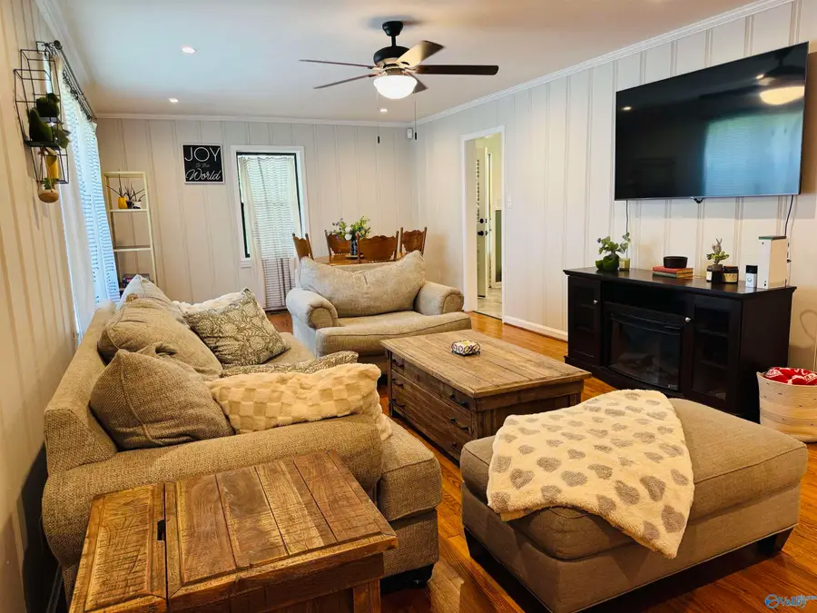 426 Oliver Street, Glencoe, AL 35905 - #3