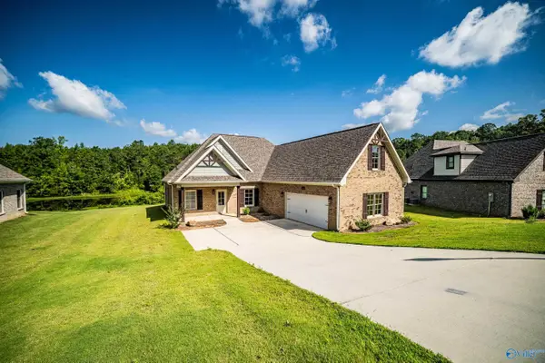54 Oak Ridge Place, Union Grove, AL 35175