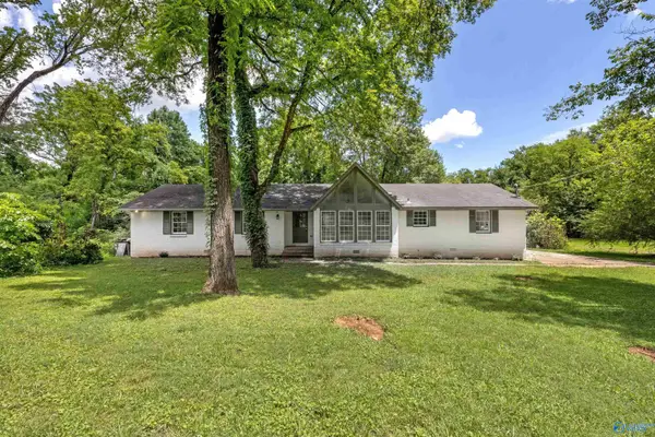 3824 Timbercrest Drive Nw, Huntsville, AL 35810