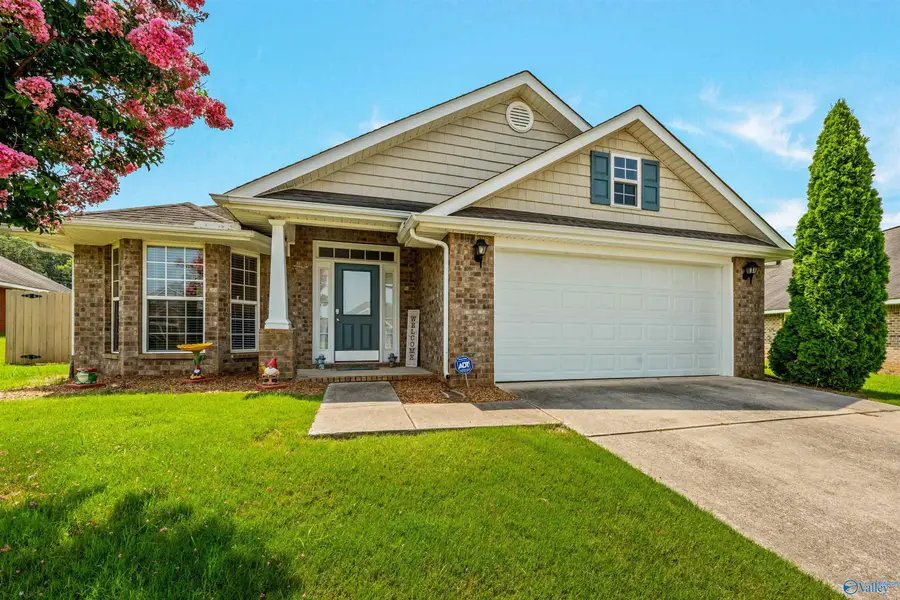 2513 Marjorie Lane Sw, Huntsville, AL 35803 - #2