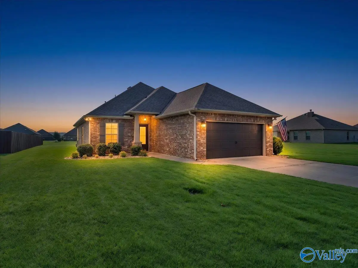 17422 Fieldway Circle, Harvest, AL 35749 - #1