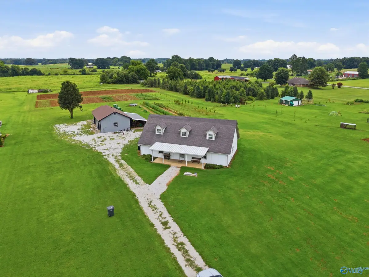 1559 County Road 540, Rogersville, AL 35652 - #1