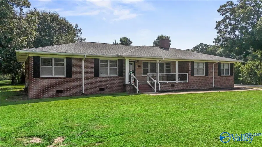 34 Carver Drive, Boaz, AL 35956 - #3