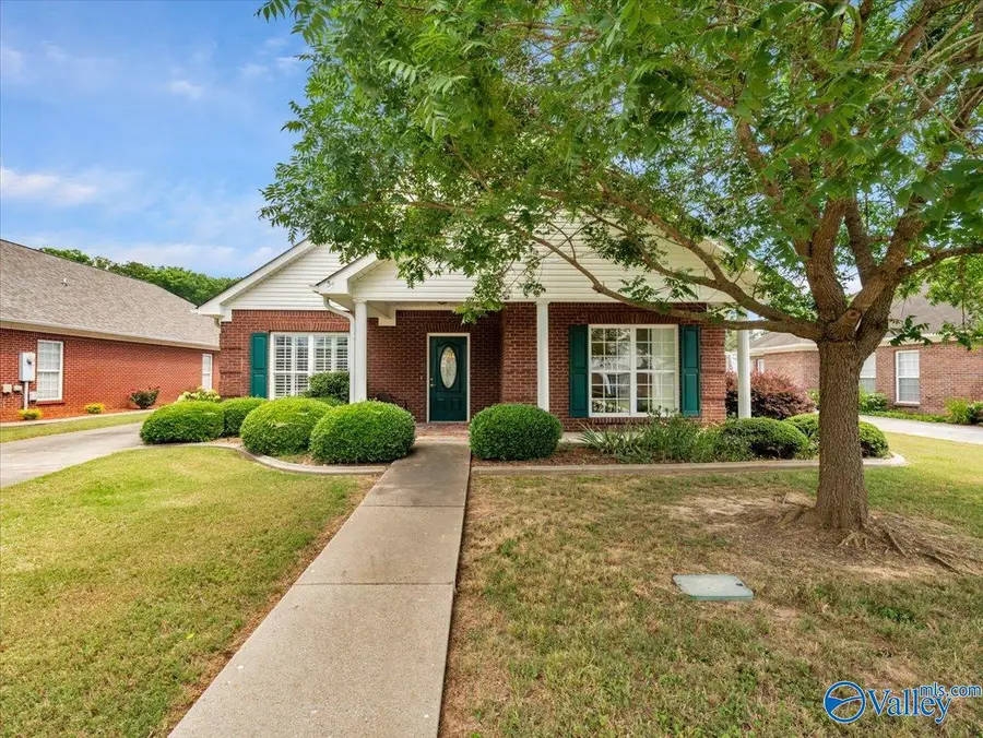 54 Grandwood Lane, Scottsboro, AL 35769 - #2