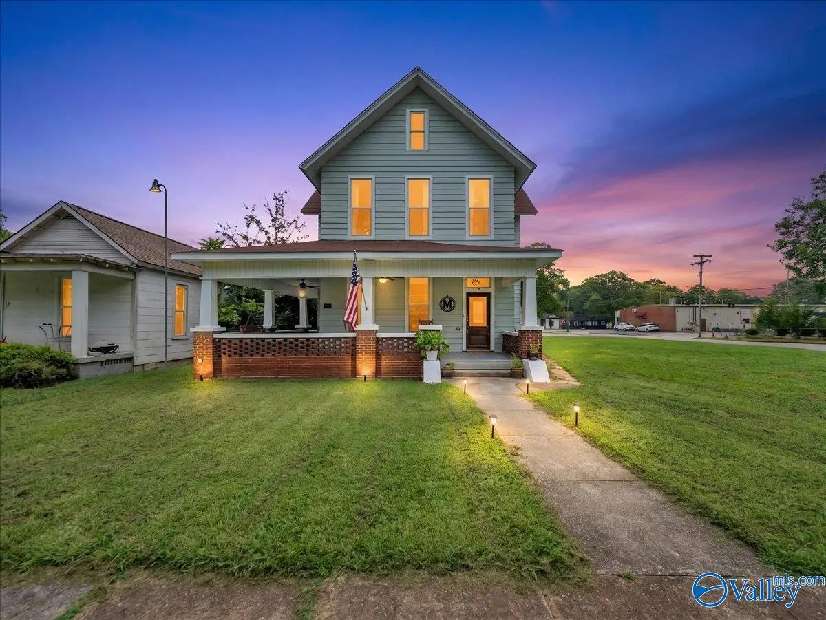 718 5th Avenue Se, Decatur, AL 35601 - #1